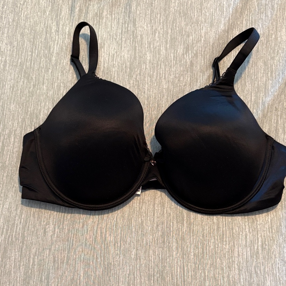 Victoria's Secret Body by Victoria Black Bra